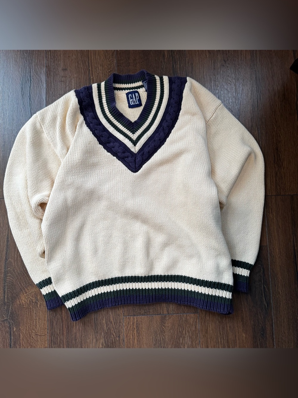 Vintage GAP Cream V-Neck Sweater.